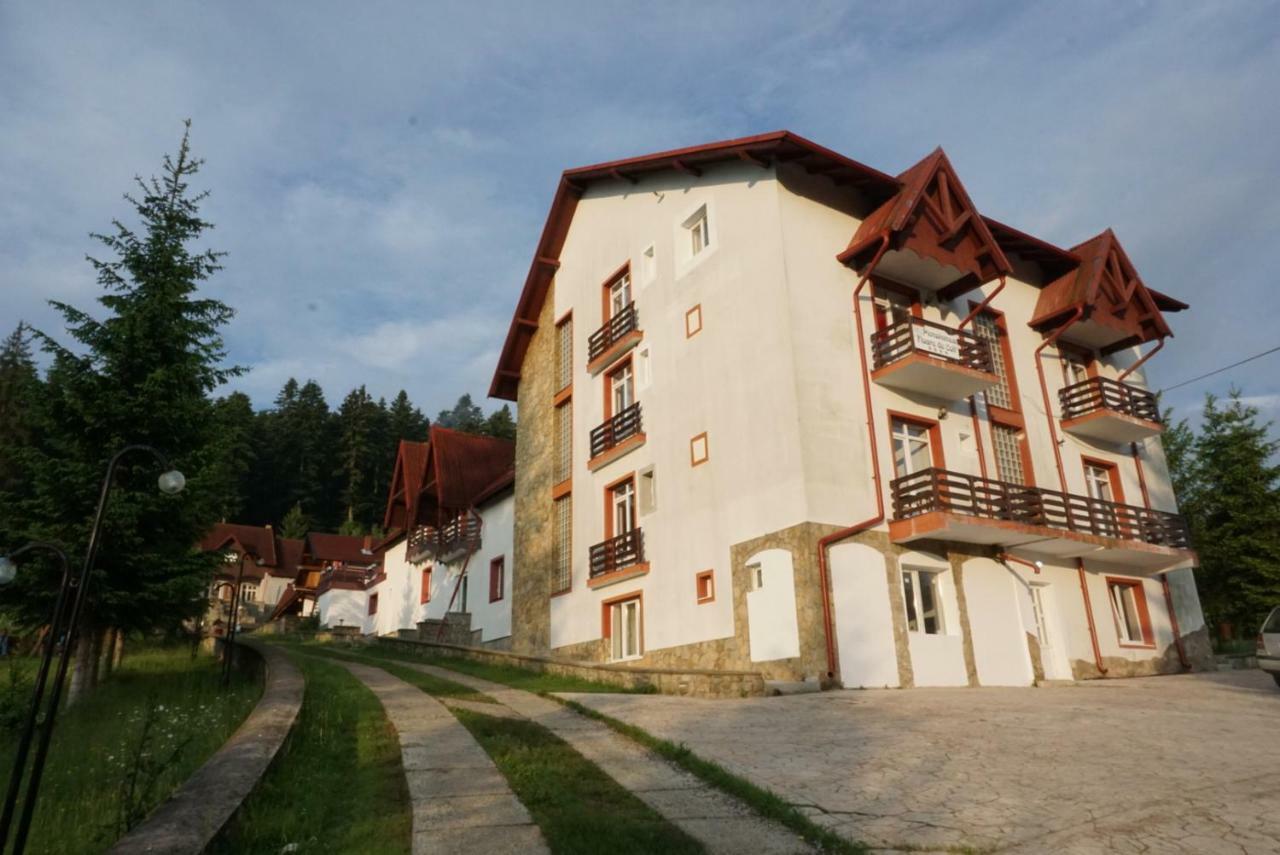 Hotel Floare De Colt Manastirea Humorului Luaran gambar