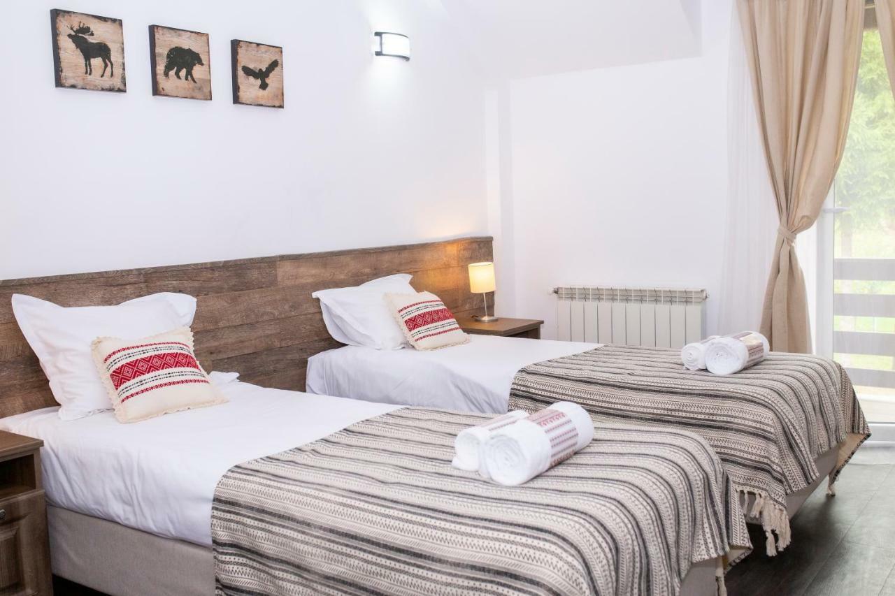 Hotel Floare De Colt Manastirea Humorului Luaran gambar
