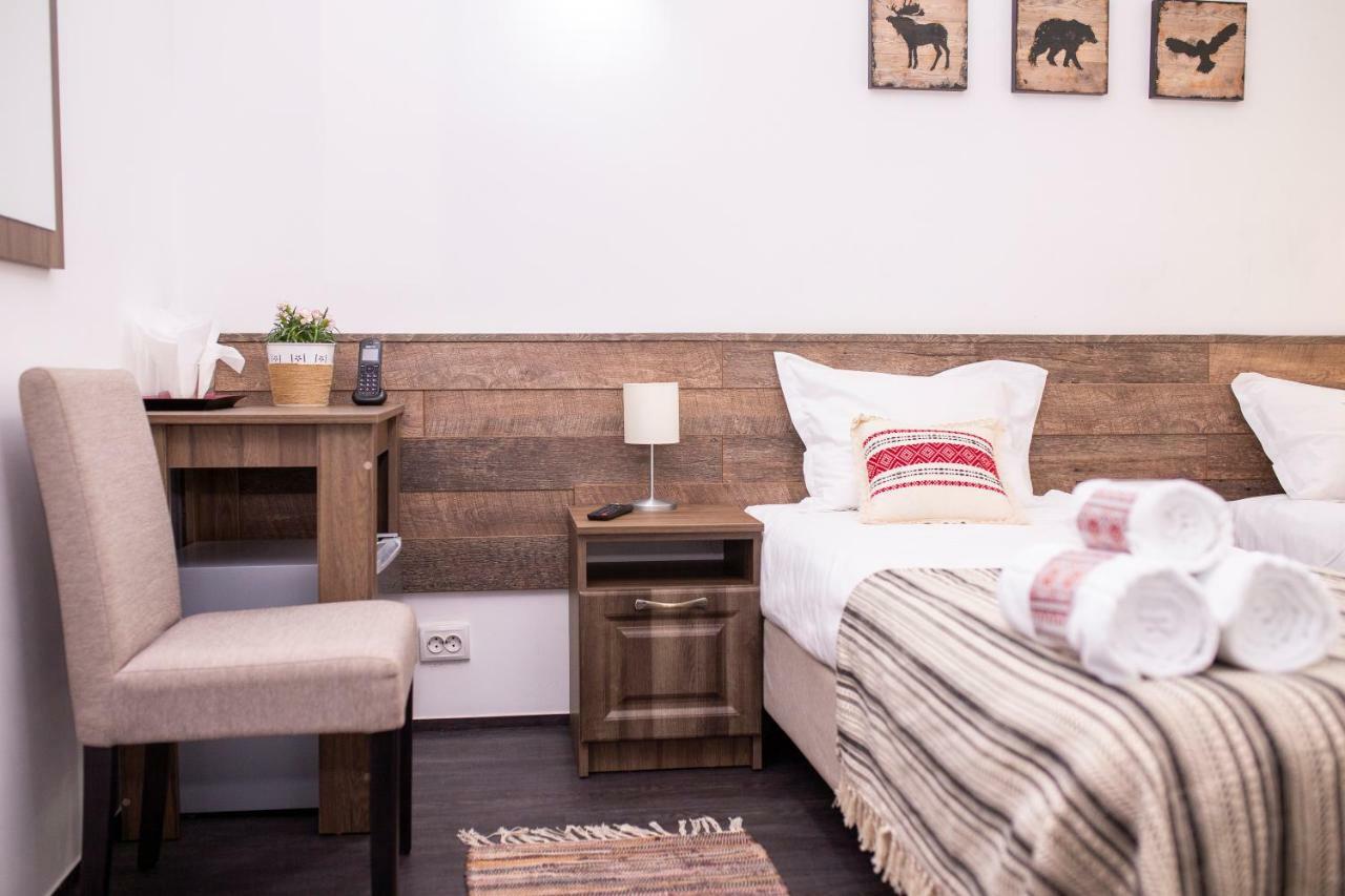 Hotel Floare De Colt Manastirea Humorului Luaran gambar