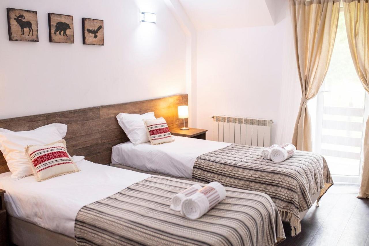 Hotel Floare De Colt Manastirea Humorului Luaran gambar