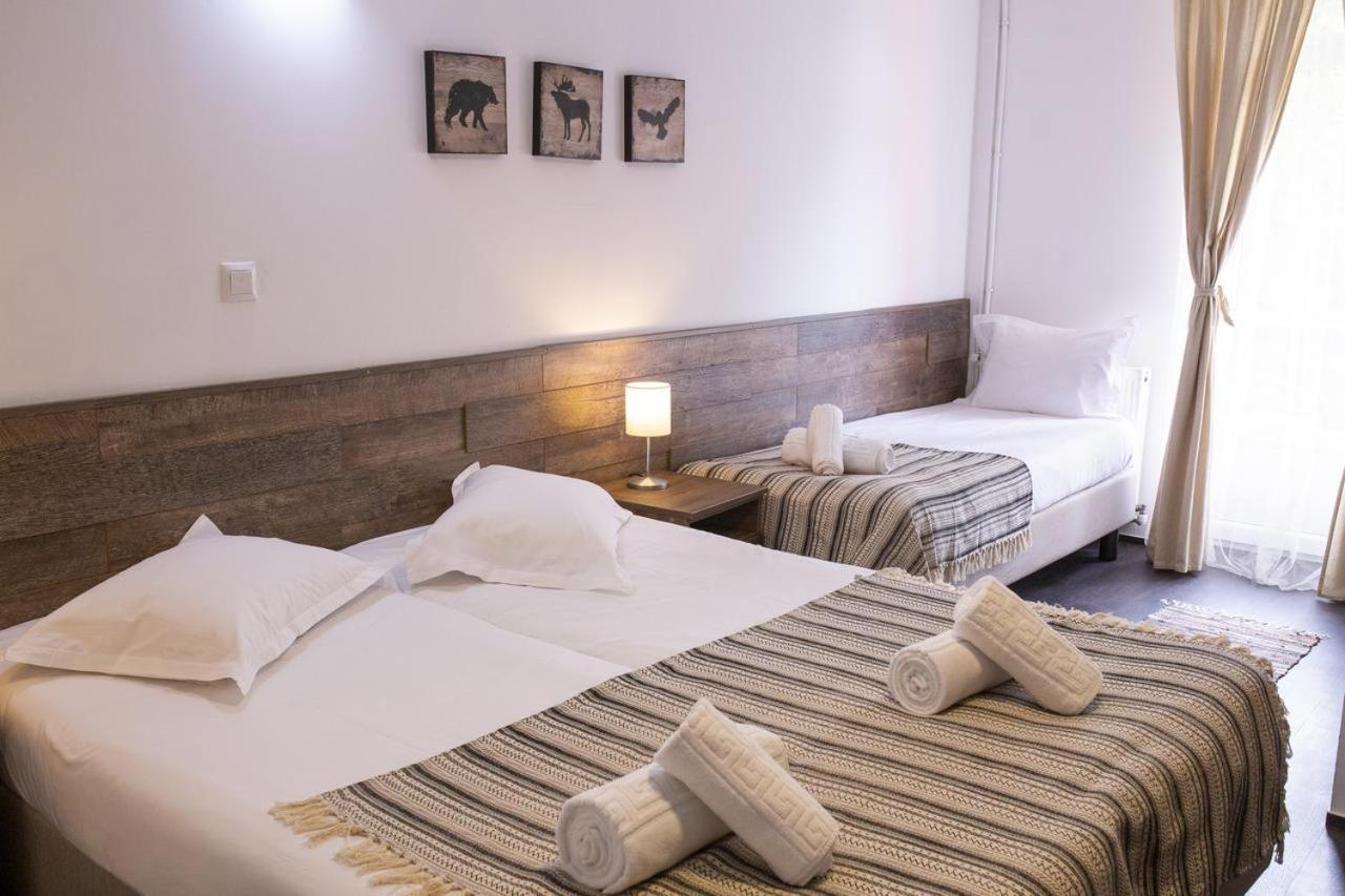 Hotel Floare De Colt Manastirea Humorului Luaran gambar